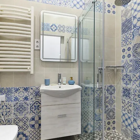 K03 Elitehost Kis Diofa