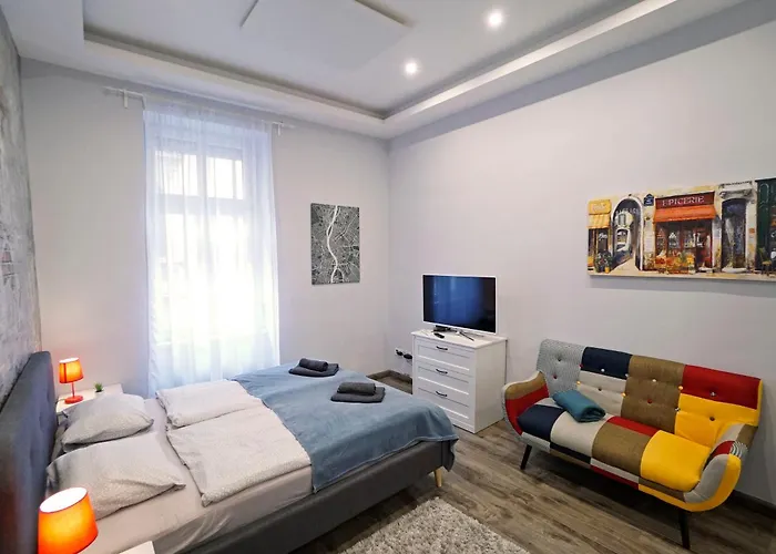 K03 Elitehost Kis Diofa *