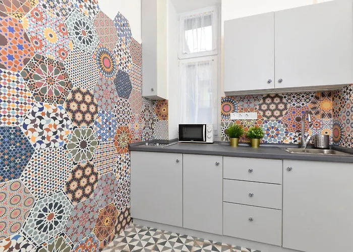 K03 Elitehost Kis Diofa アパート *