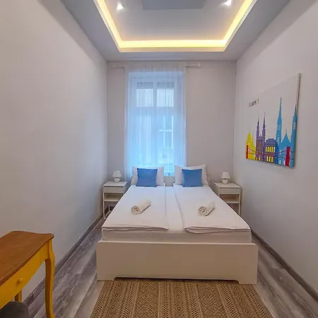 Apartment K03 Elitehost Kis Diofa
